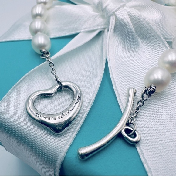 Tiffany & Co. Open Heart Pearl Toggle Bracelet in Sterling Silver with Packaging - Picture 8 of 9